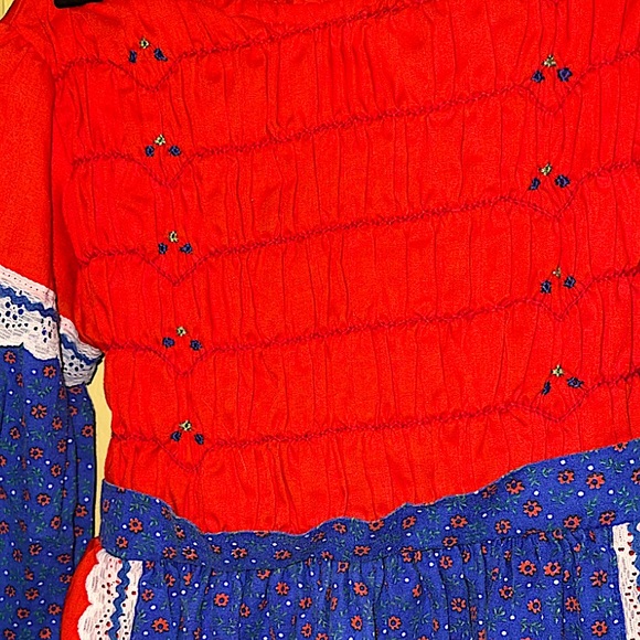 Vintage Toddlers 70s Polly Flinders Hand Smocked Embroidered Apron Dress - Picture 10 of 15